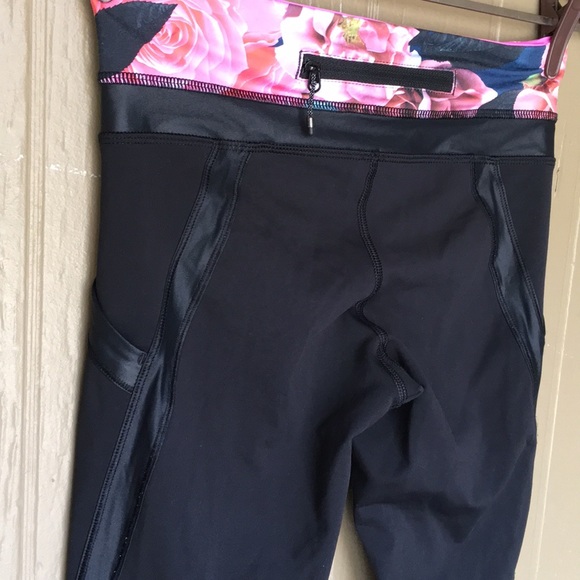 Lululemon Capri leggins - Picture 4 of 7